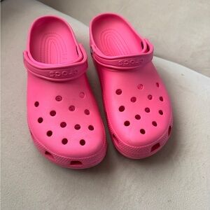 CROCS Men's Bold Pink Water Shoes